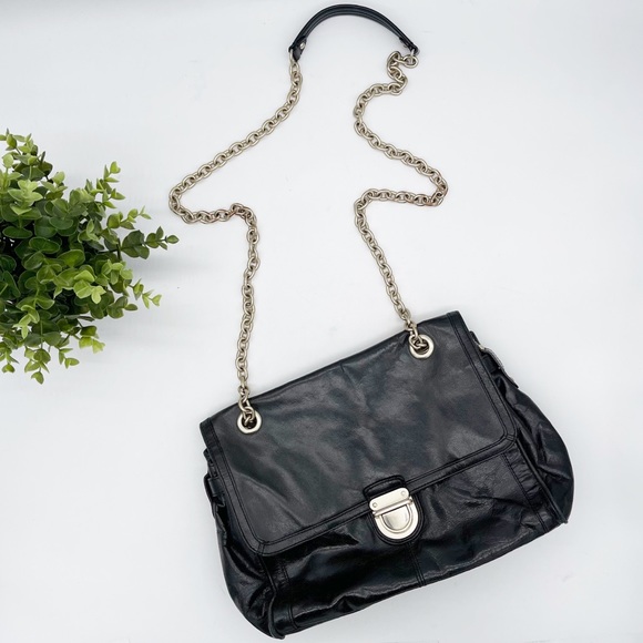 BANANA REPUBLIC Black Leather Flap Top Gold Metal Chain Shoulder / Crossbody Bag - Picture 3 of 12